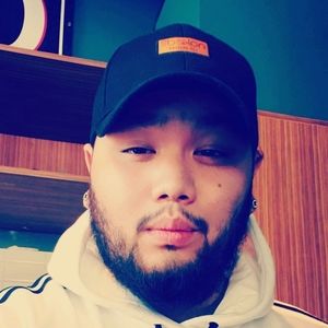 Meet your Posher, Joshua